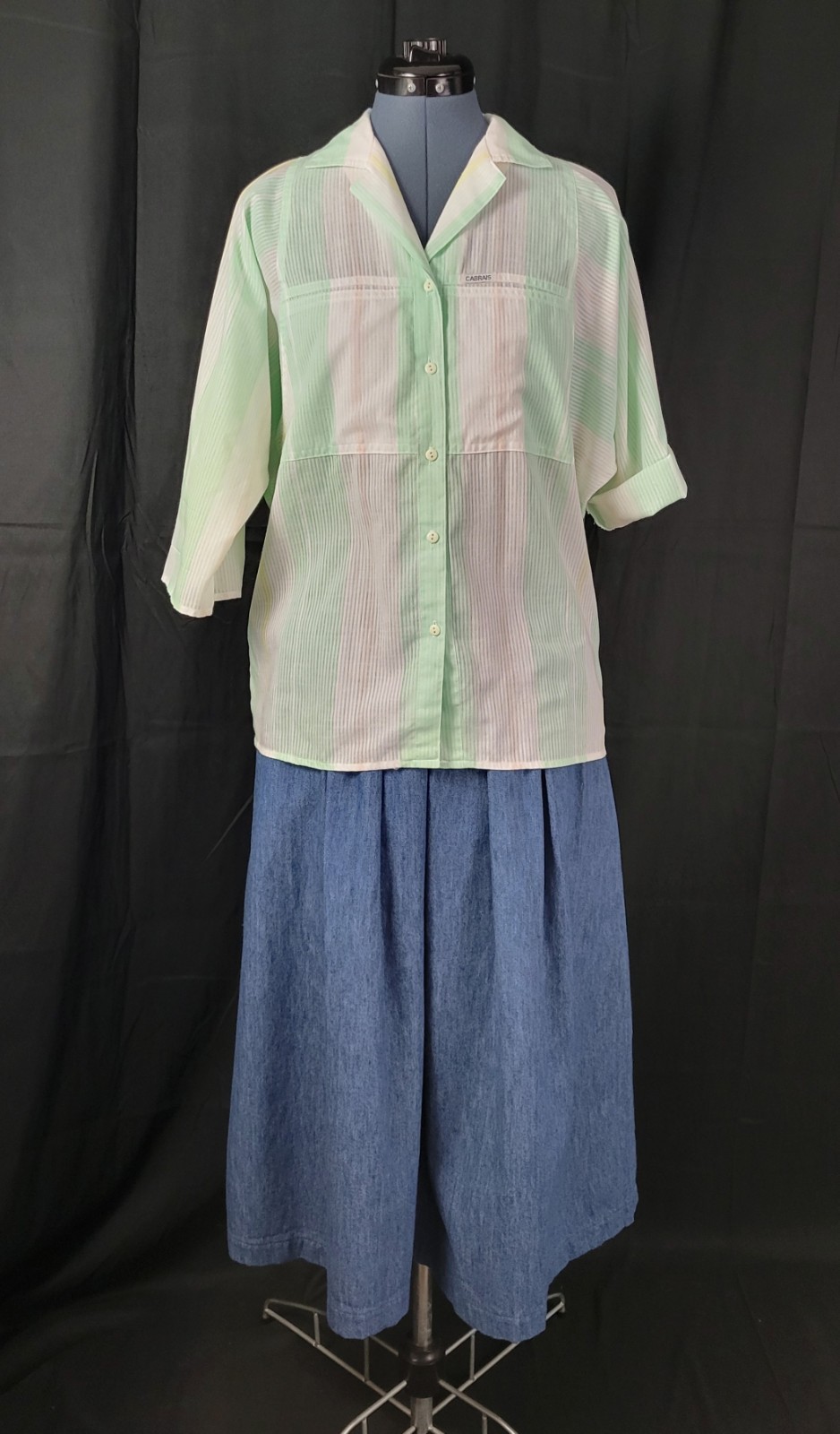 Vintage Cabrais Oversized Mint & White Striped Button Down Shirt Size Large