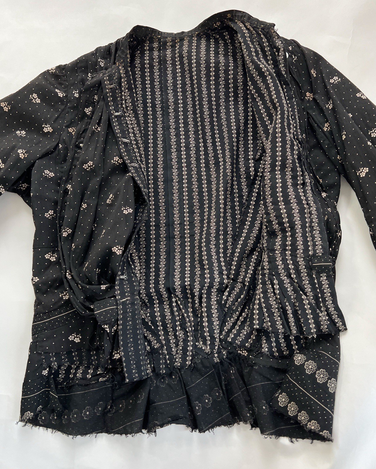 Antique Victorian 1890s 1900s Black Floral Calico Dress Set Prairie M 29 30 W
