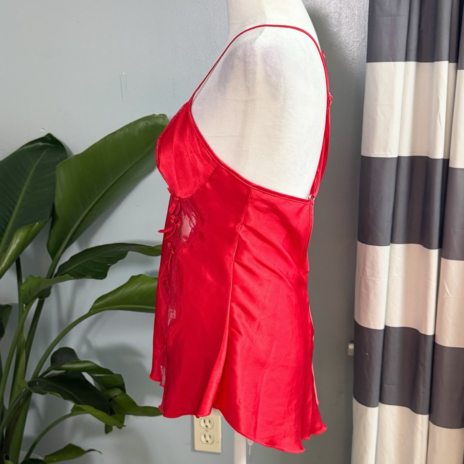 Vintage Shirley Of Hollywood Red Cami Slip Size S Sexy Silky Feminine Sissy