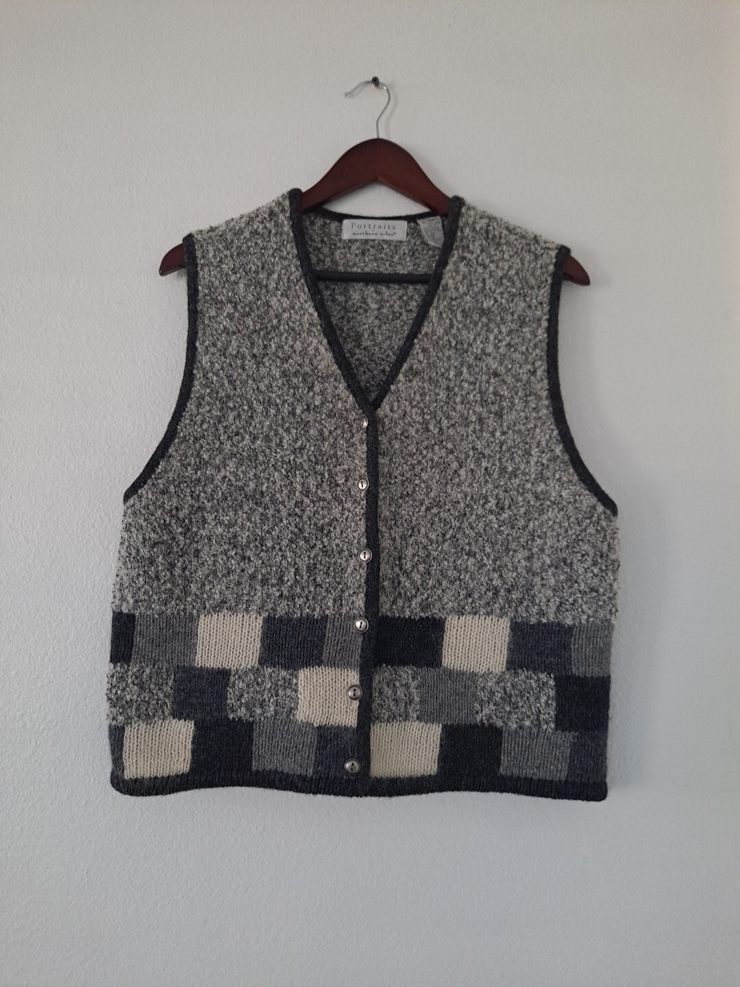 Vintage Portraits Sweater Vest By Northern Isles Wool Blend Color Block Size XL