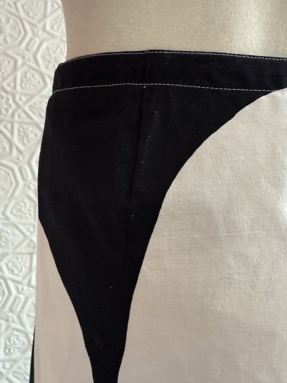 Vintage Marimekko Design Research Wrap skirt-Black & White-Wave-Midi-Mini-Medium