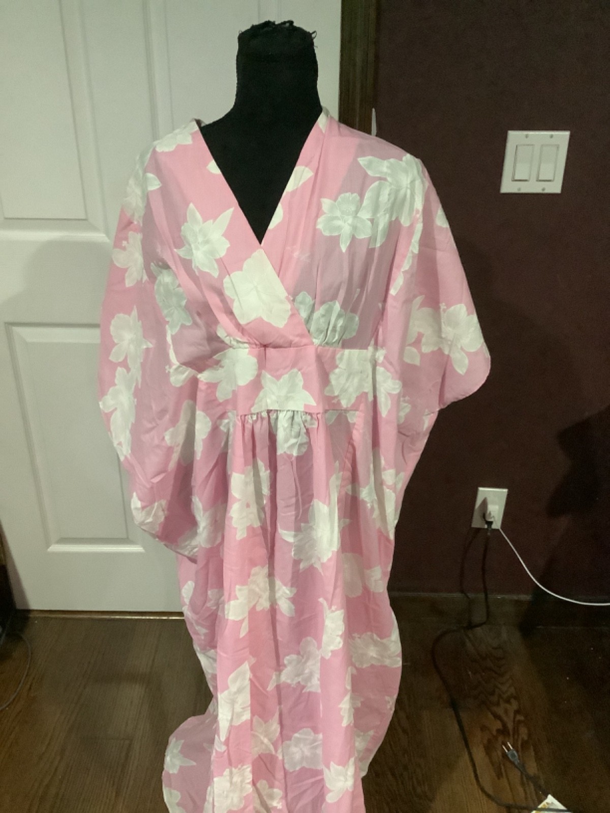 vintage Orchid Fashions pink & white floral Hawaiian Mumu Tiki dress O/S
