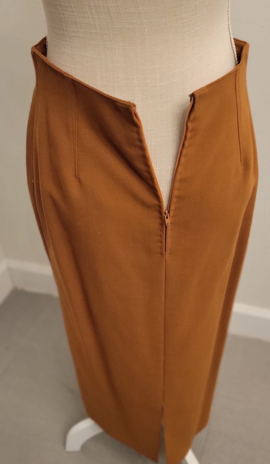 Vtg Skirt Suit Sz 8 French Import Couture 80’s Paris Wool Jacques Molko Note Gvc