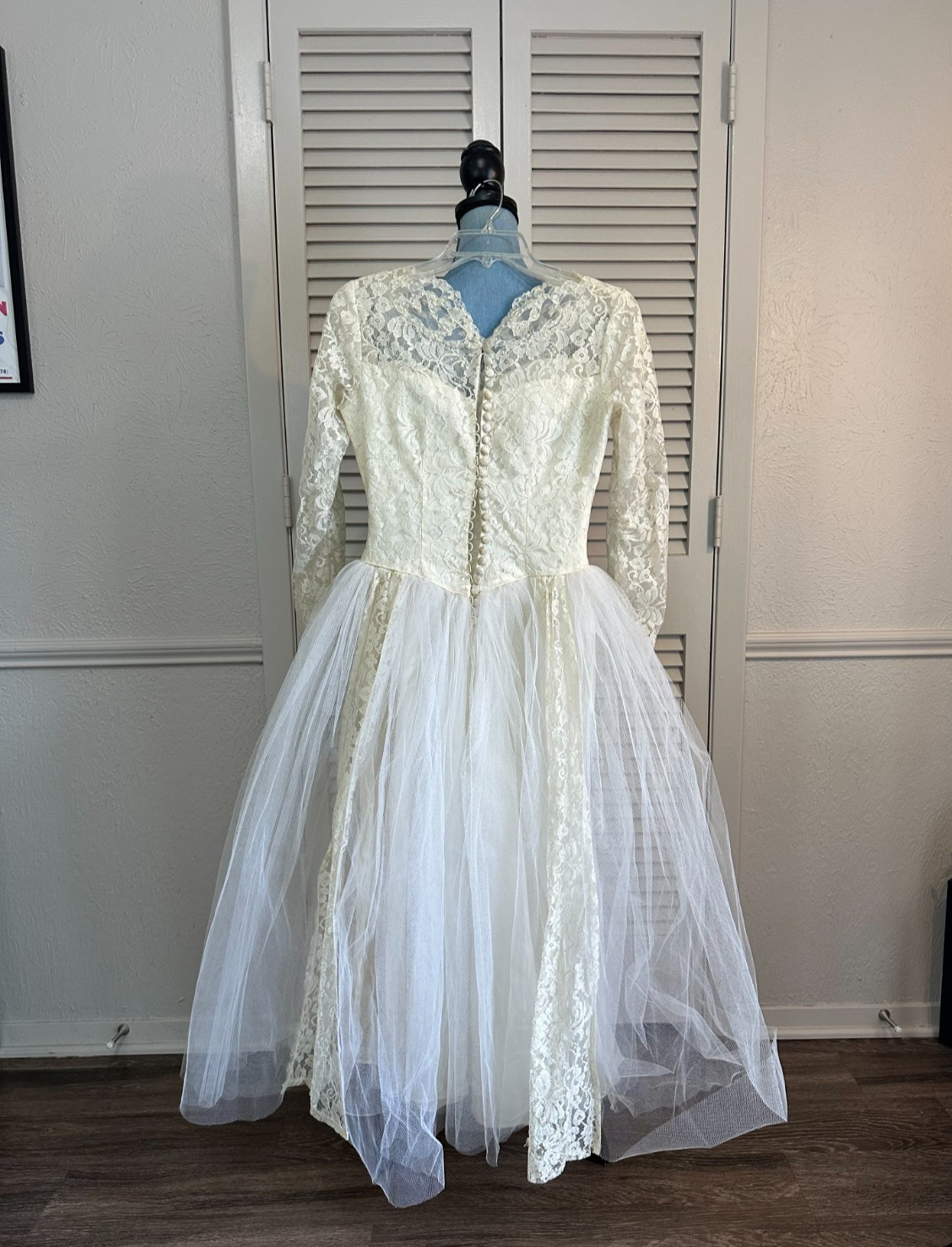 Vintage 50’s Wedding Dress Lace Floor Tulle Ivory Satin Sweetheart Bodice