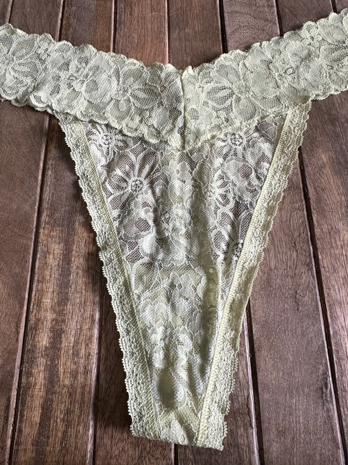 Vtg Cacique 22/24 Celery Green Lace Bikini Thong Panties