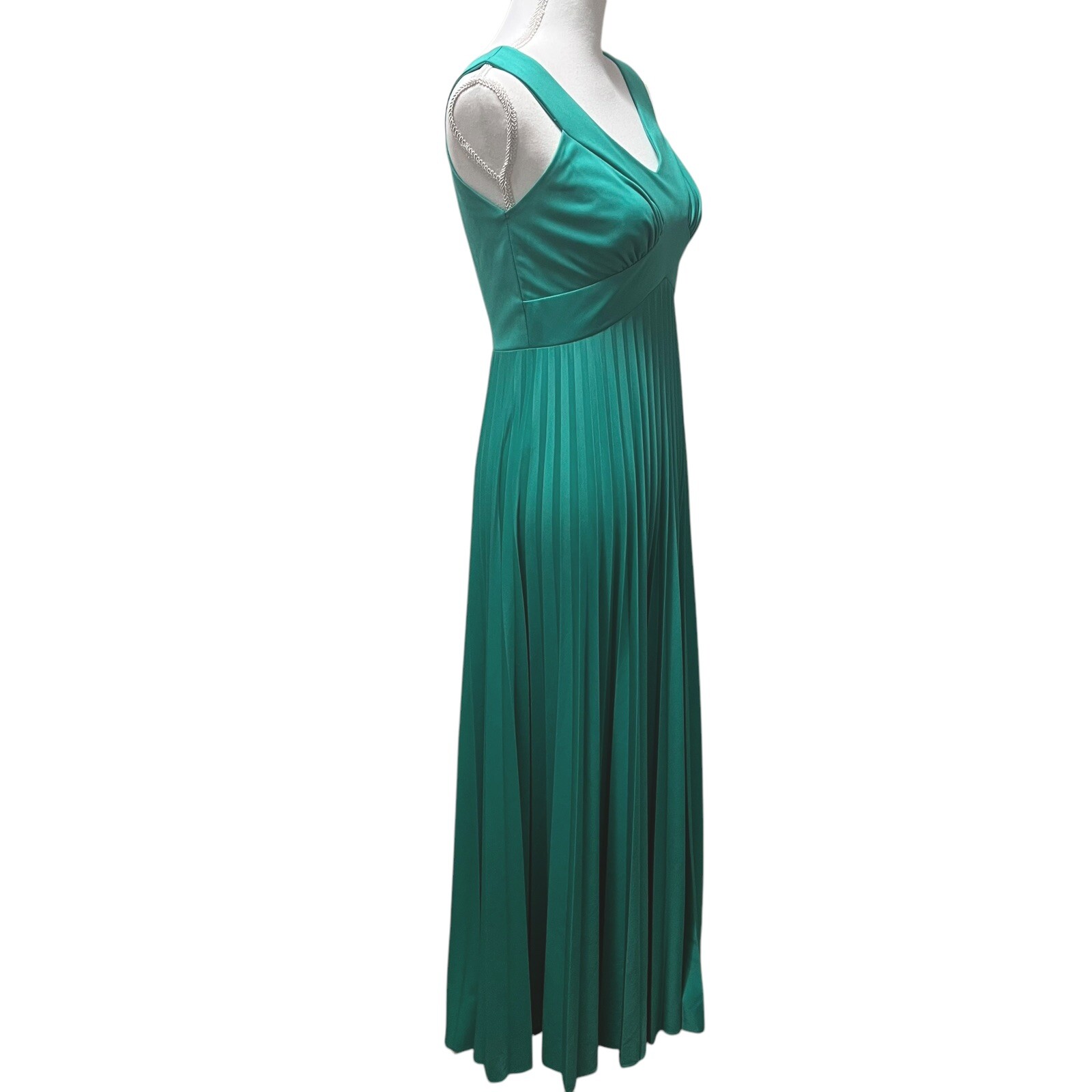 Vintage 1970’s Jac-An Green Pleated Maxi Dress Sleeveless **Please Read**