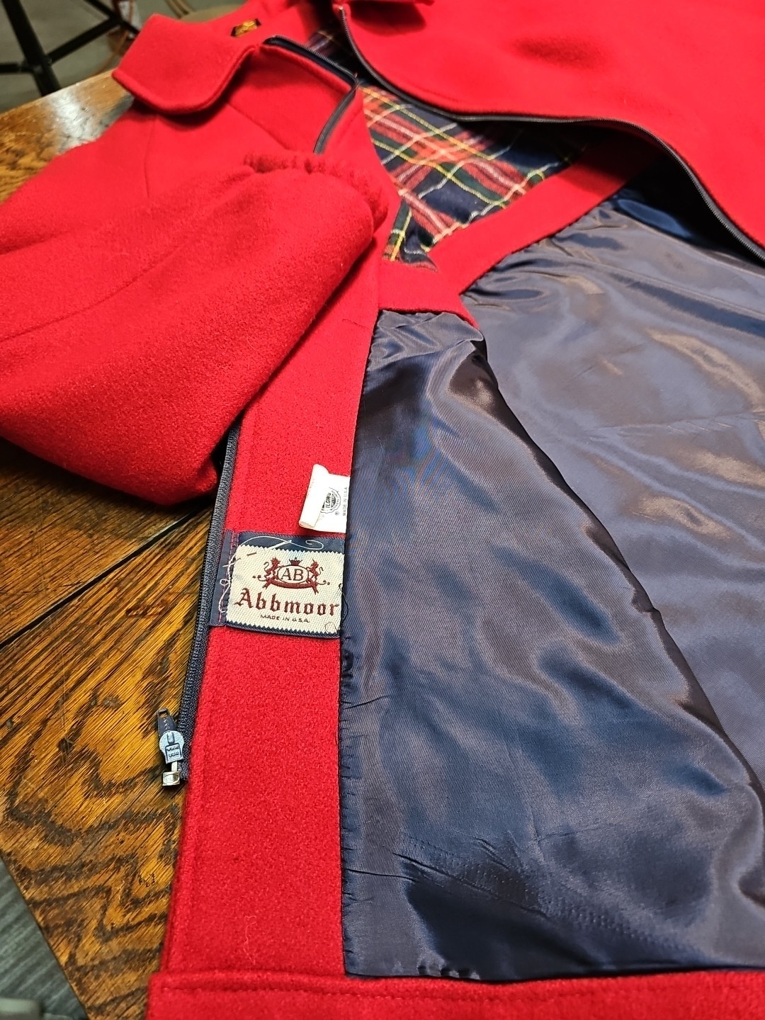 Vintage Abbmoor Red Wool Collared Coat Wool/Acetate Liner Deep Pockets Full Zip