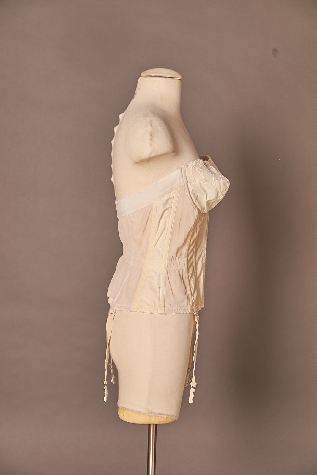 1960s Gossard Bustier Corset Girdle With Garters Cream Pin Up Top