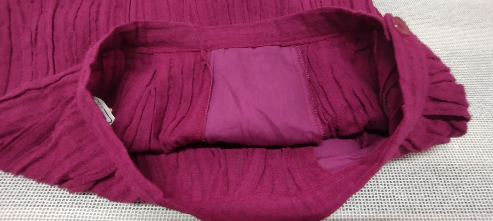 1970s Campus Casuals Pink Fuchsia Skirt Crinkle Cotton Buttons Below Knee Size M