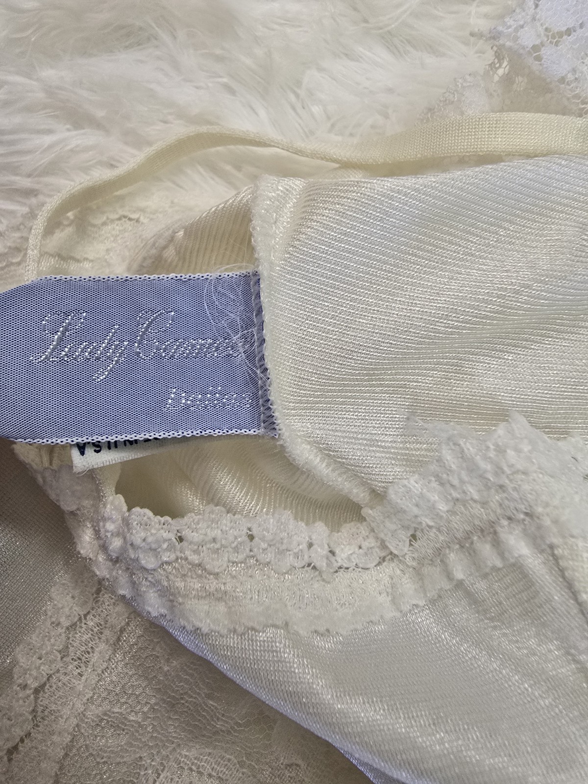 Vintage EUC Lady Cameo Dallas White Satin Bridal Slip Size Small