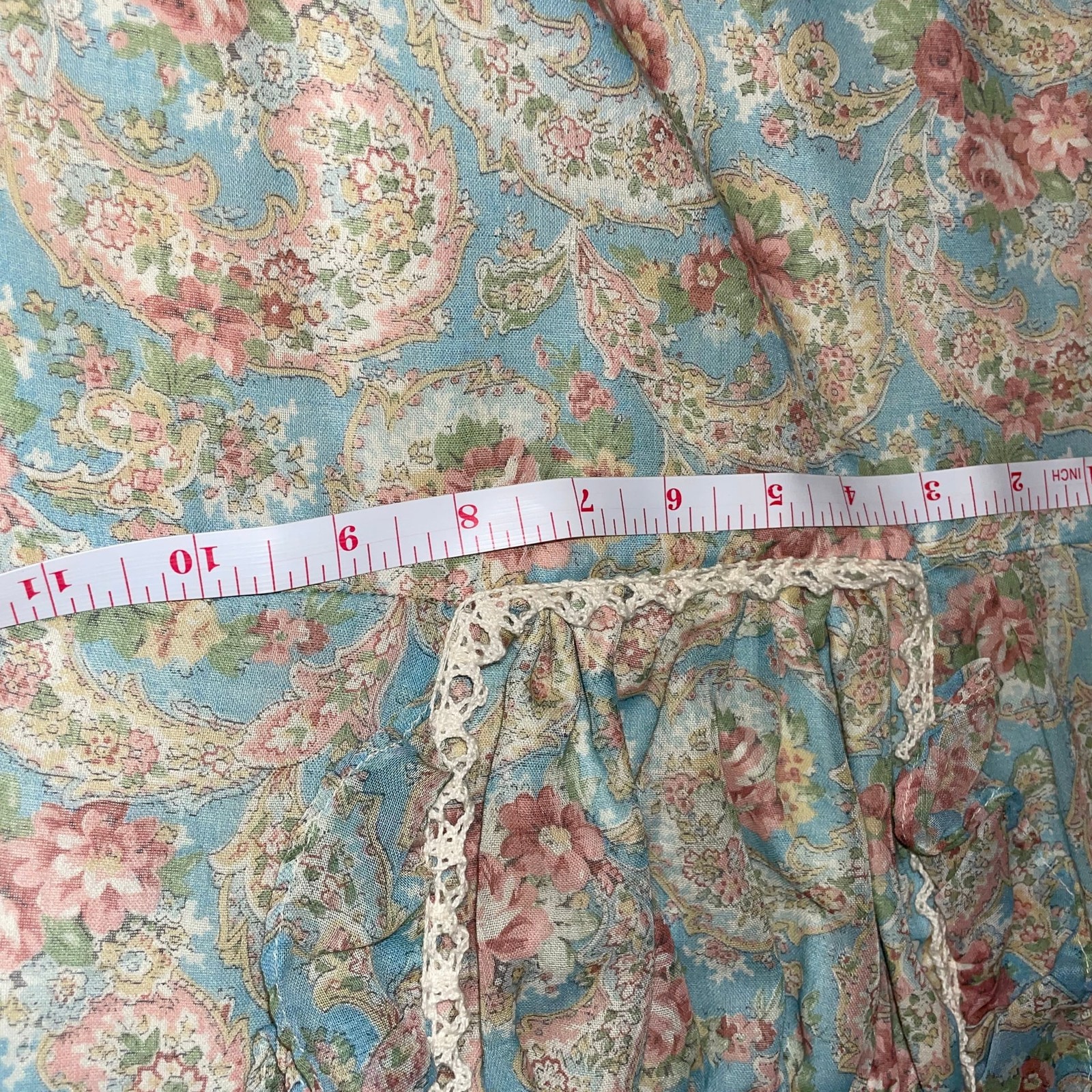 Vintage 1970s Gunne style Romantic Dress with Victorian Floral Print