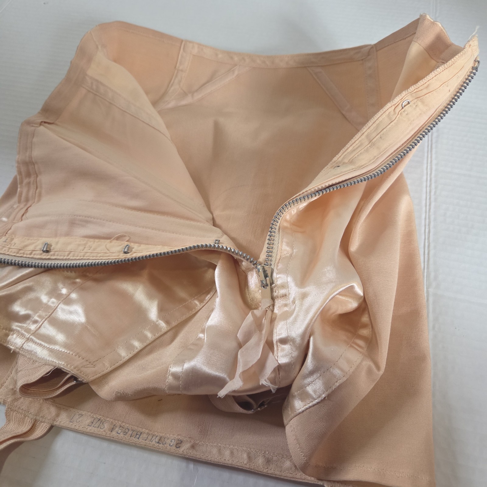 Vintage 30s 40s Foundation Bottom Girdle Corset 2G Style H1894 Size 27