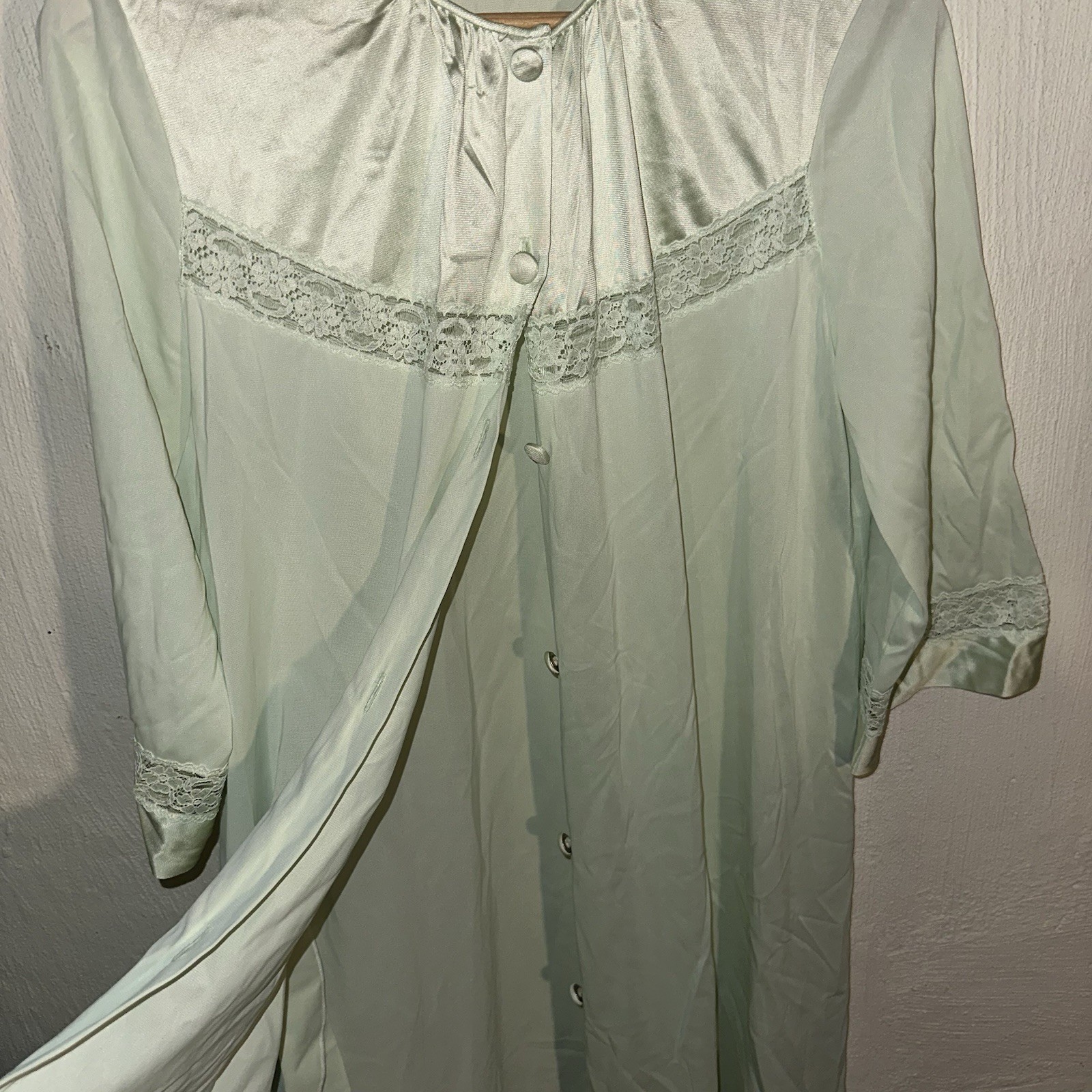 Vanity Fair VINTAGE Women’s Button Robe Sz 34 Light Mint Green Nylon
