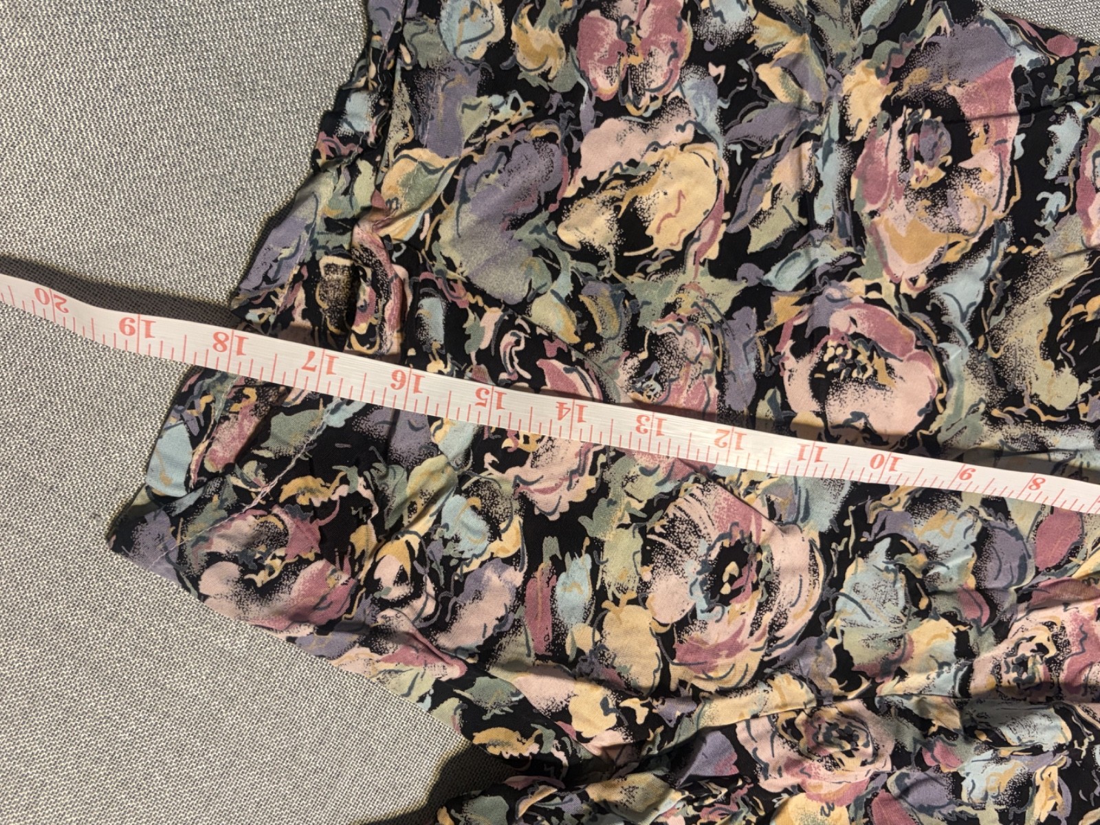 Cabaret Sport Vintage 80s/90s Rayon Floral Flower Pink/Purple/Blue/Green Shorts