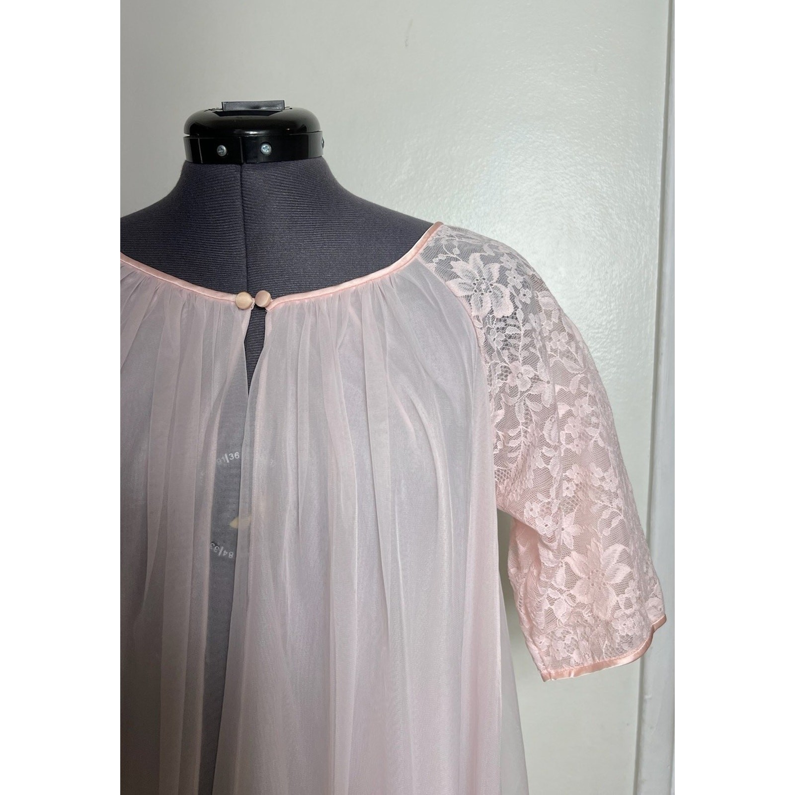 Vintage 1950s Vanity Fair Pink Chiffon Peignoir Robe Lace Sheer Babydoll XS