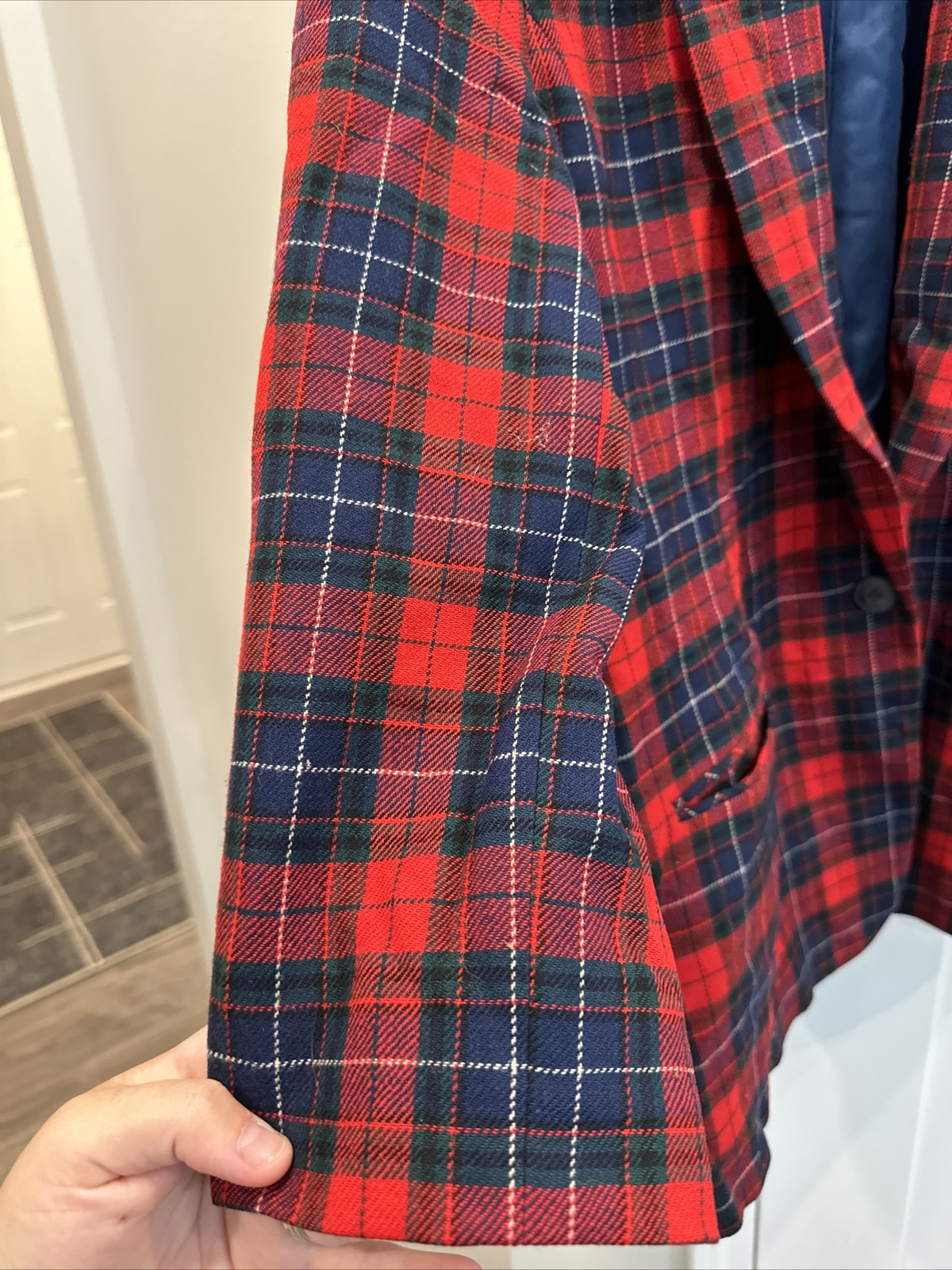 Vintage Pendleton Virgin Wool Plaid Blazer 23” Chest Shoulder Pads Red Pockets