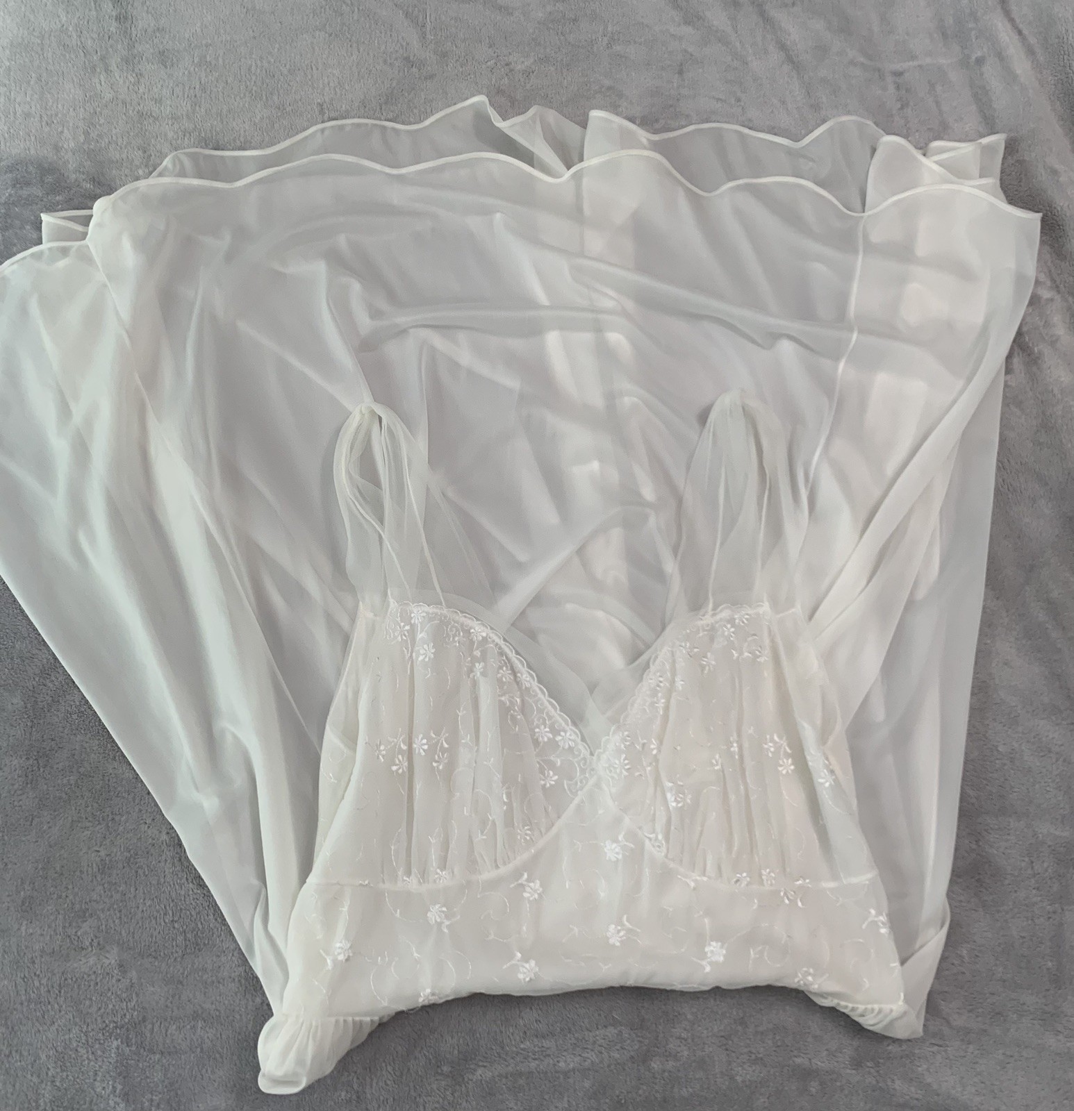 Vtg SHEER Chiffon & Nylon Vanity Fair Nightgown 36 Bridal Lingerie Embroidered