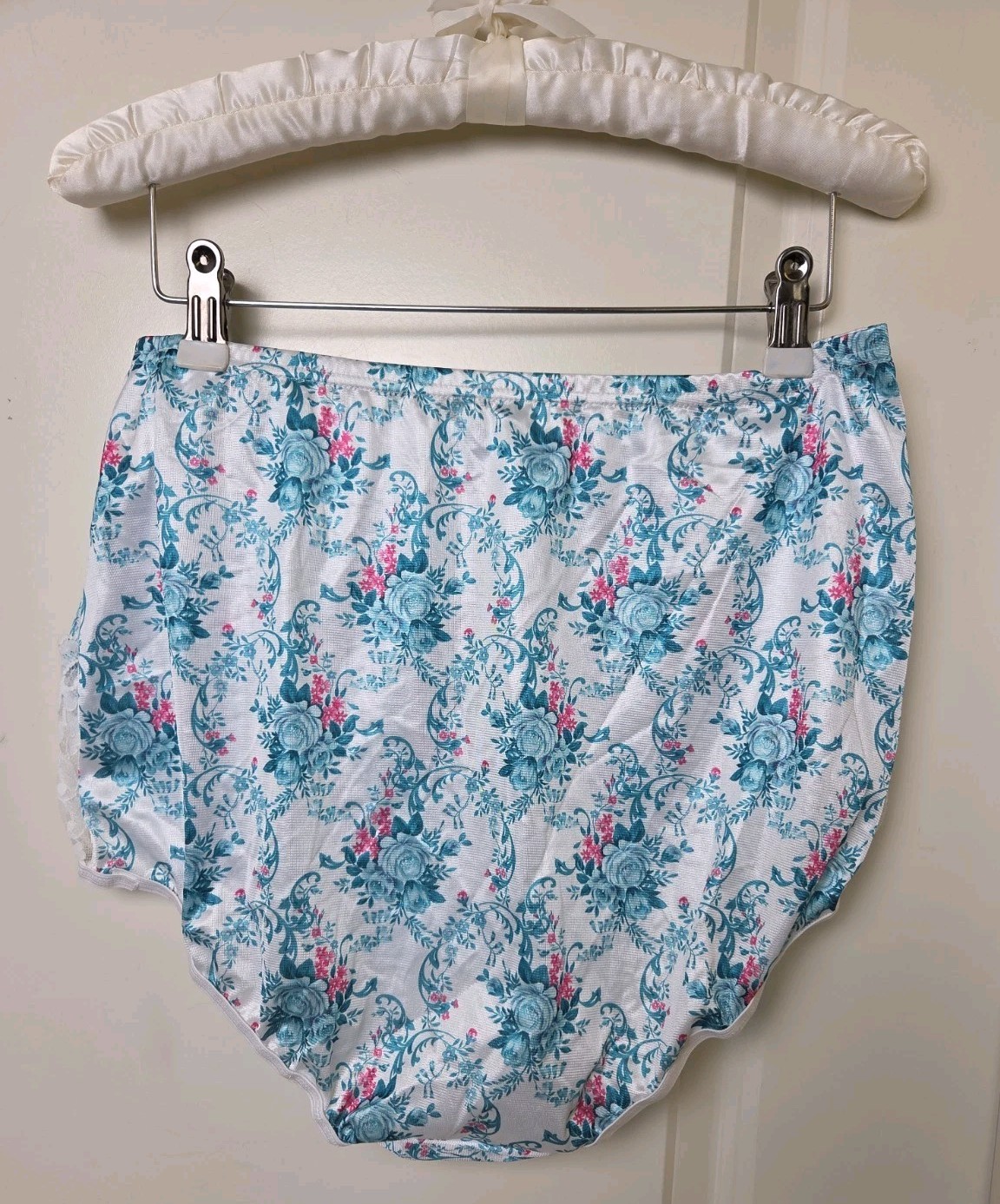Vintage Vanity Fair Floral Green Rose PinUp Satin Lace Panties XL 8 13-404