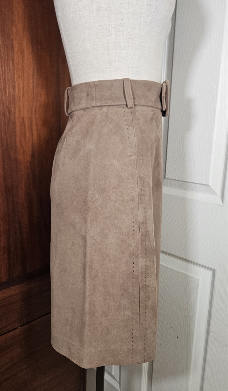 VTG 60s 70s Faux Suede Skirt A-line Midi Tan Belt Mod Gogo Hippie Boho Chic 8