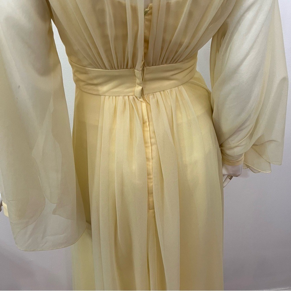 Antique Mike Benet Formals Butter Cream Yellow Flowy Dress – Vintage Sizing