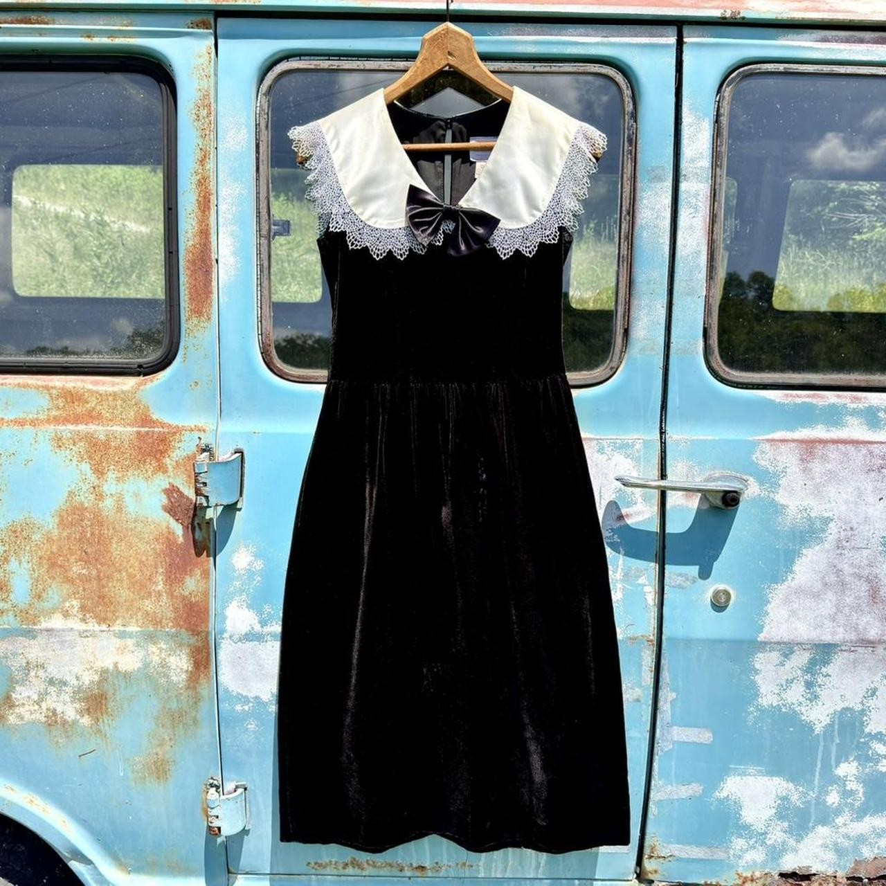 60s Miss Lanz black velvet dress w/ button back, large bow, satin lace collar