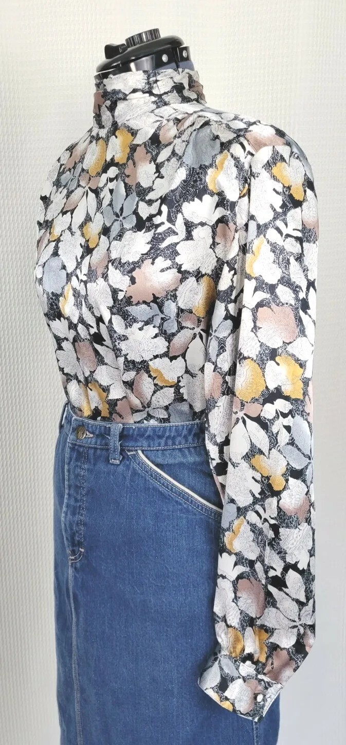 Vtg Notations Black/White/Grey/Brown Paisley Print over Leaf Print Blouse Sz 8
