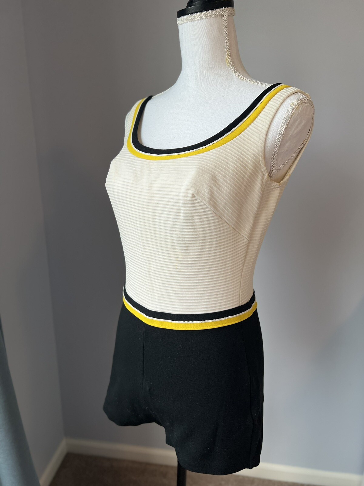 Vintage Swim Suit Mod Pointy Robby Len Low Back 16/38 One Piece Union Label