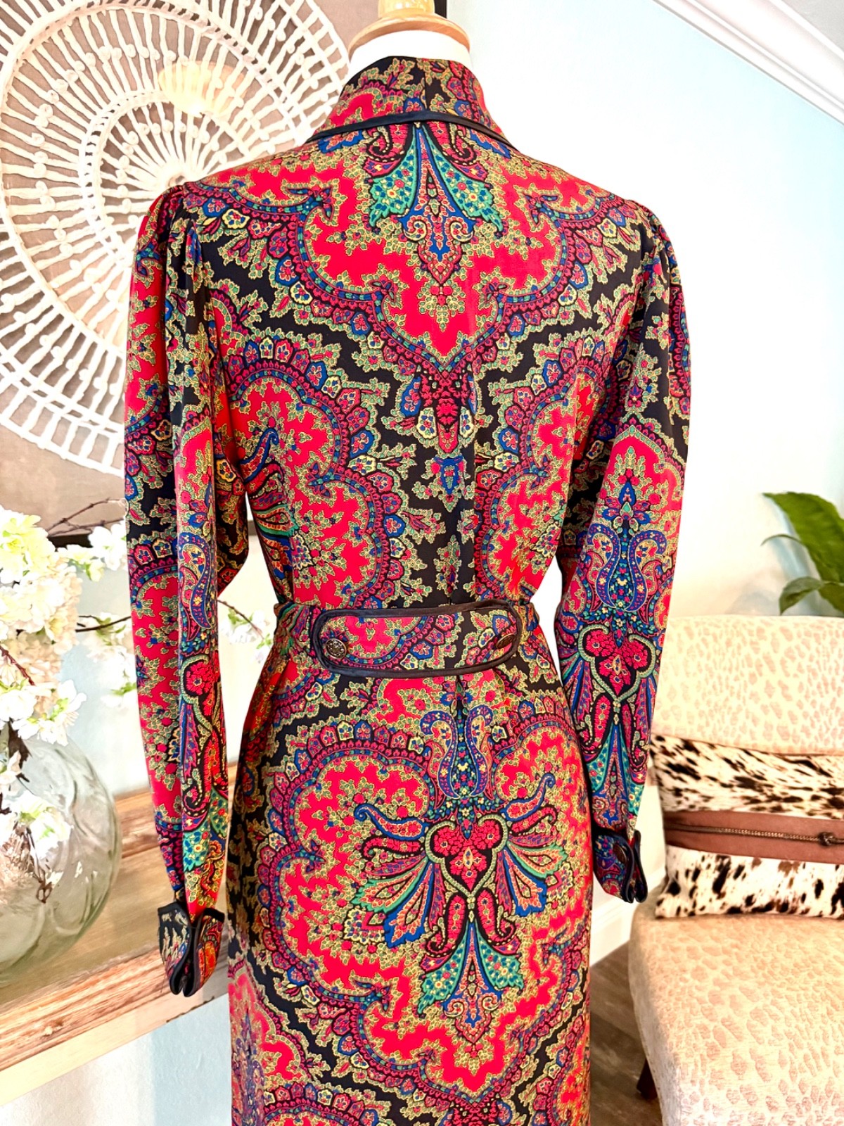 Vintage R Michael Allen 80’s Paisley Red Black Robe Full Collar sz S