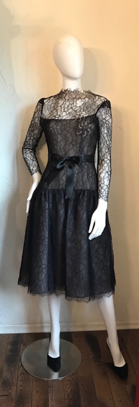 VINTAGE 1970’s Mollie Parnis Illusion Lace Cocktail Party DRESS S