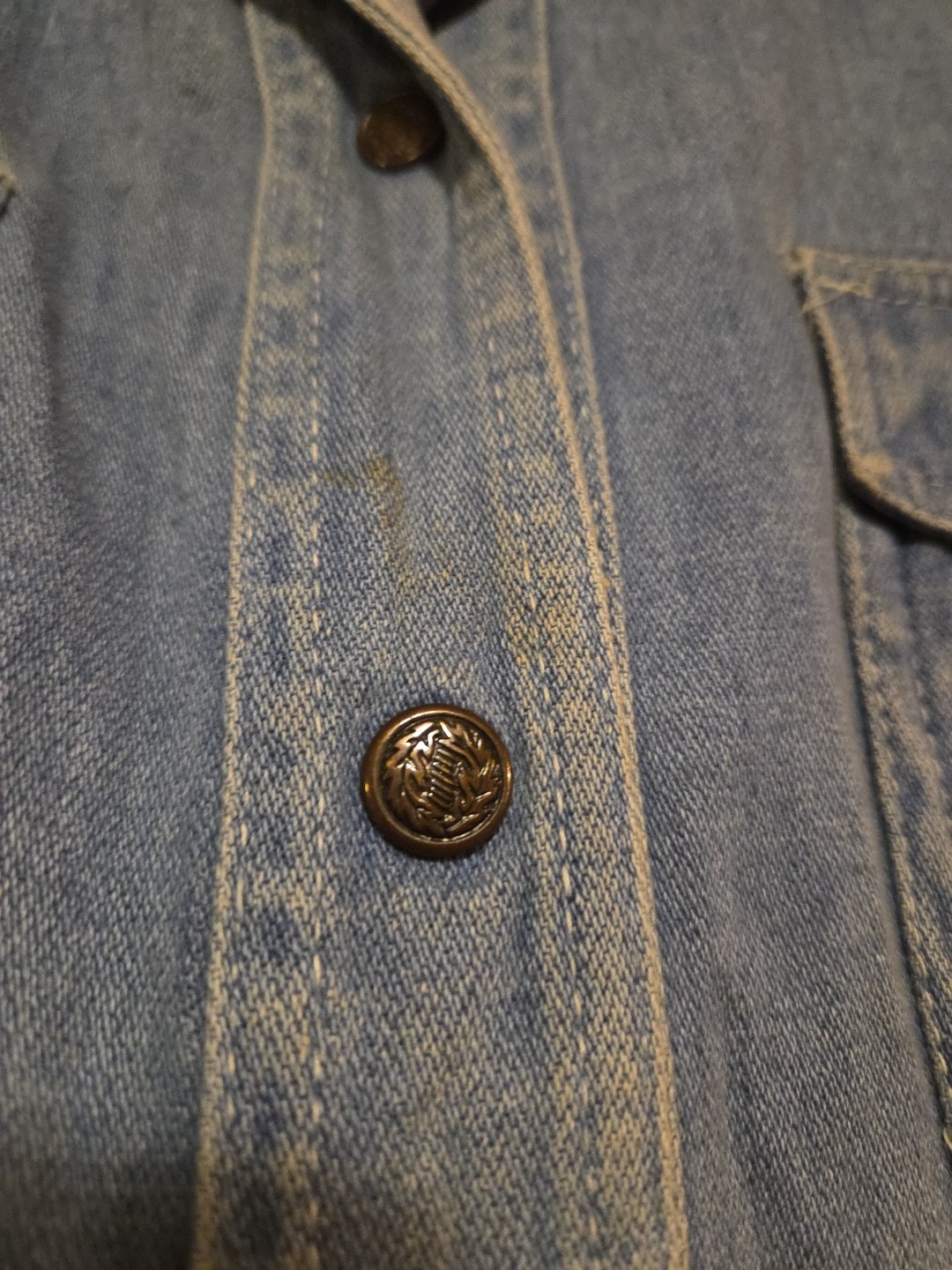 Vintage 60s 70s Women’s Funky Button Up Denim Shirt Size 5 Longstreet NY 16×23