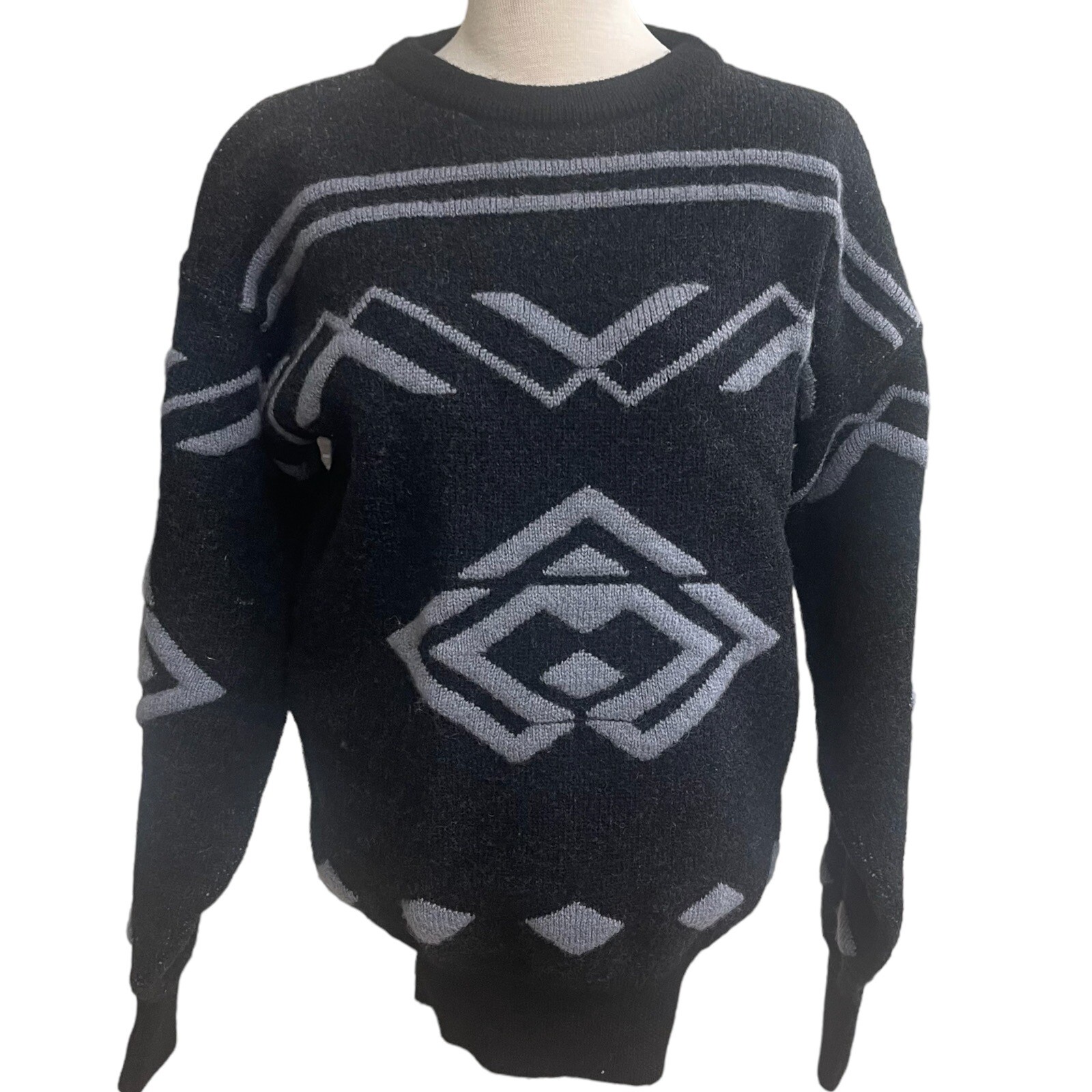 WOMENS MEISTER SKI SWEATER Hong Hong SZ L HONG KONG 100% New Wool Grey Black ?