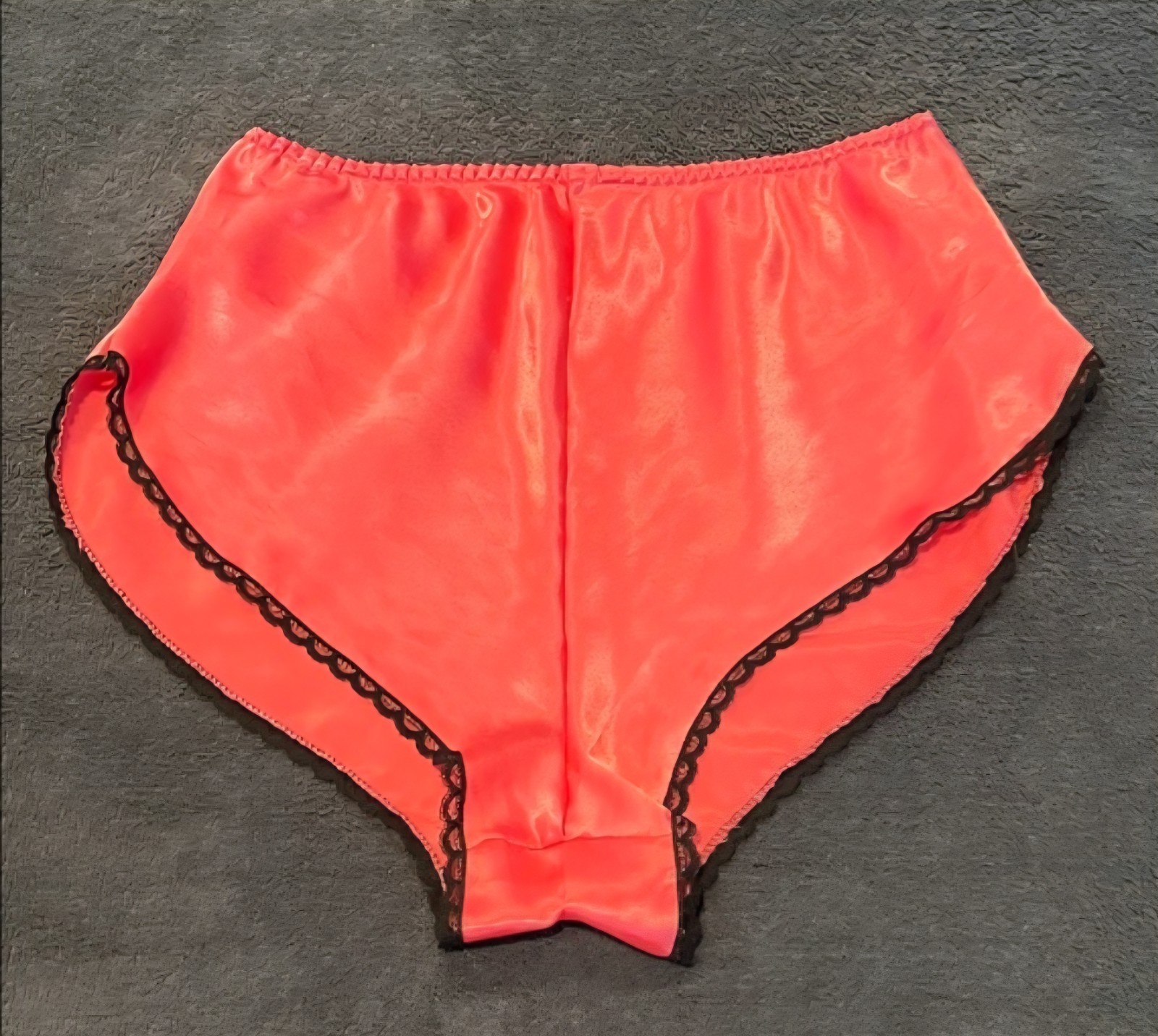 Vintage Union Made Women’s Size Medium Red/Orange Satin Nightgown Shorts