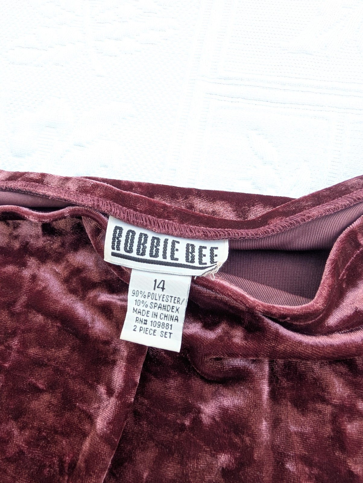 Robbie Bee Skirt Sz 14 Velvet crushed Whimsigoth Fairy Witchy Burgundish Y2K