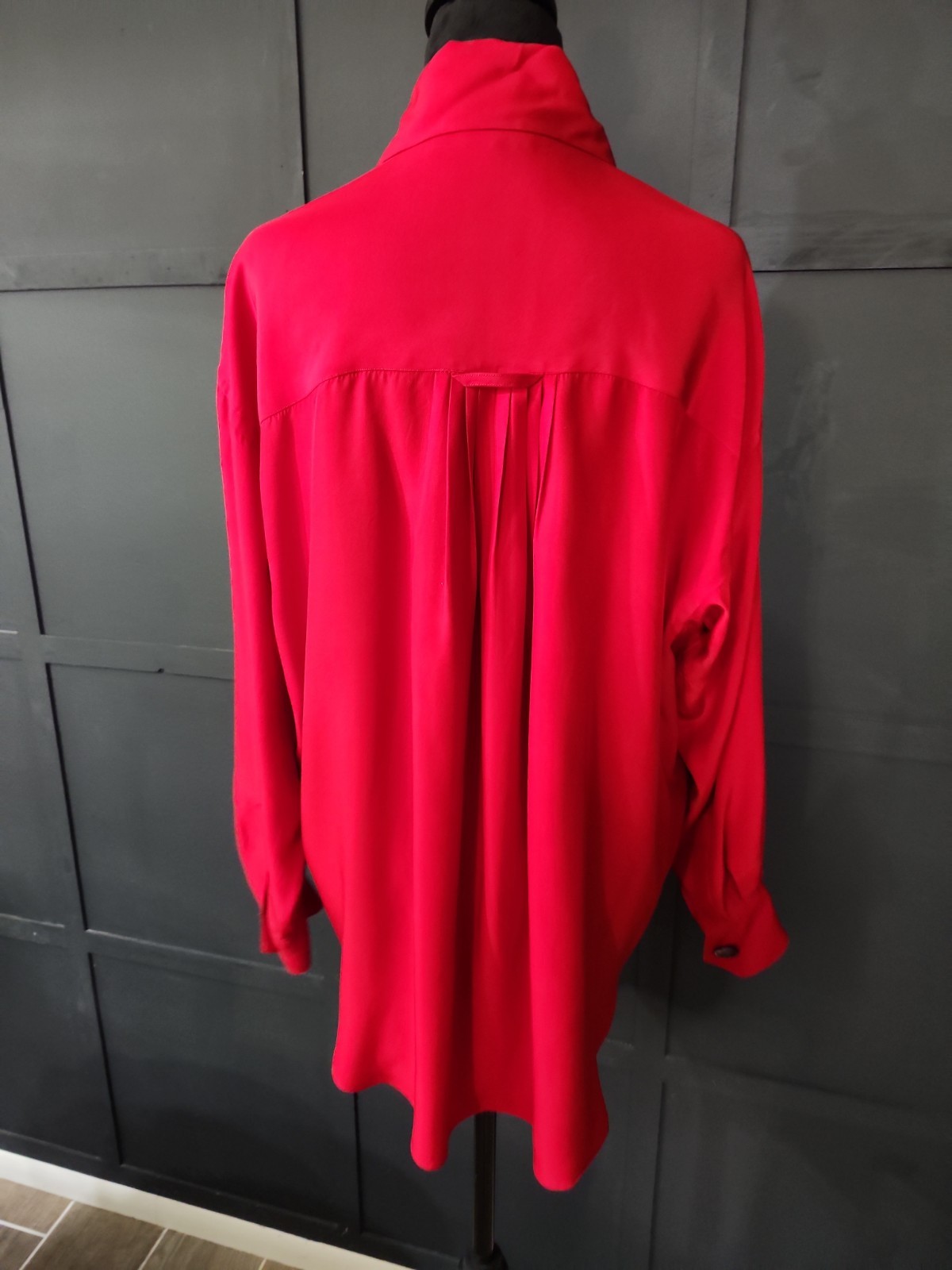 Vintage Blouse KIKIT Maurice Sasoon Sz S 100% Silk Red Long Sleeve Button Up…