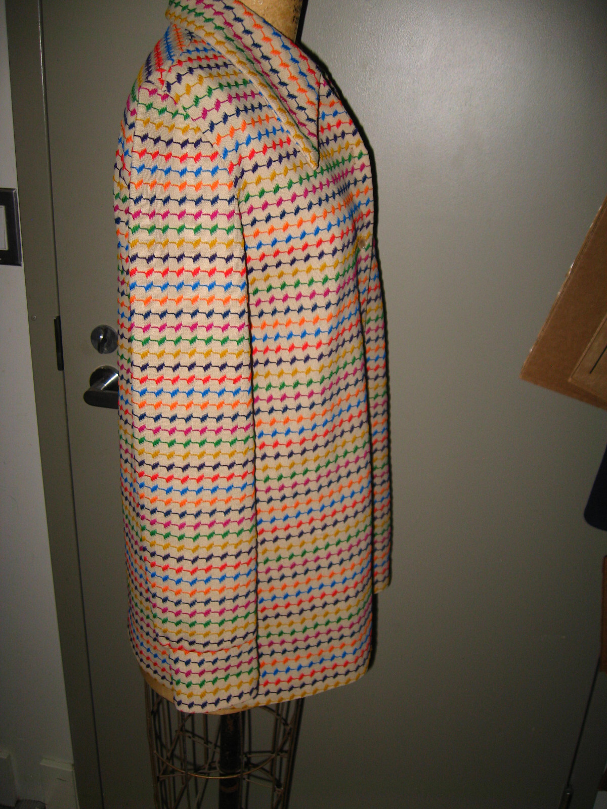 Graff Californiawear Women’s 1970’s Jacket Large – Beige & Rainbow Polyester