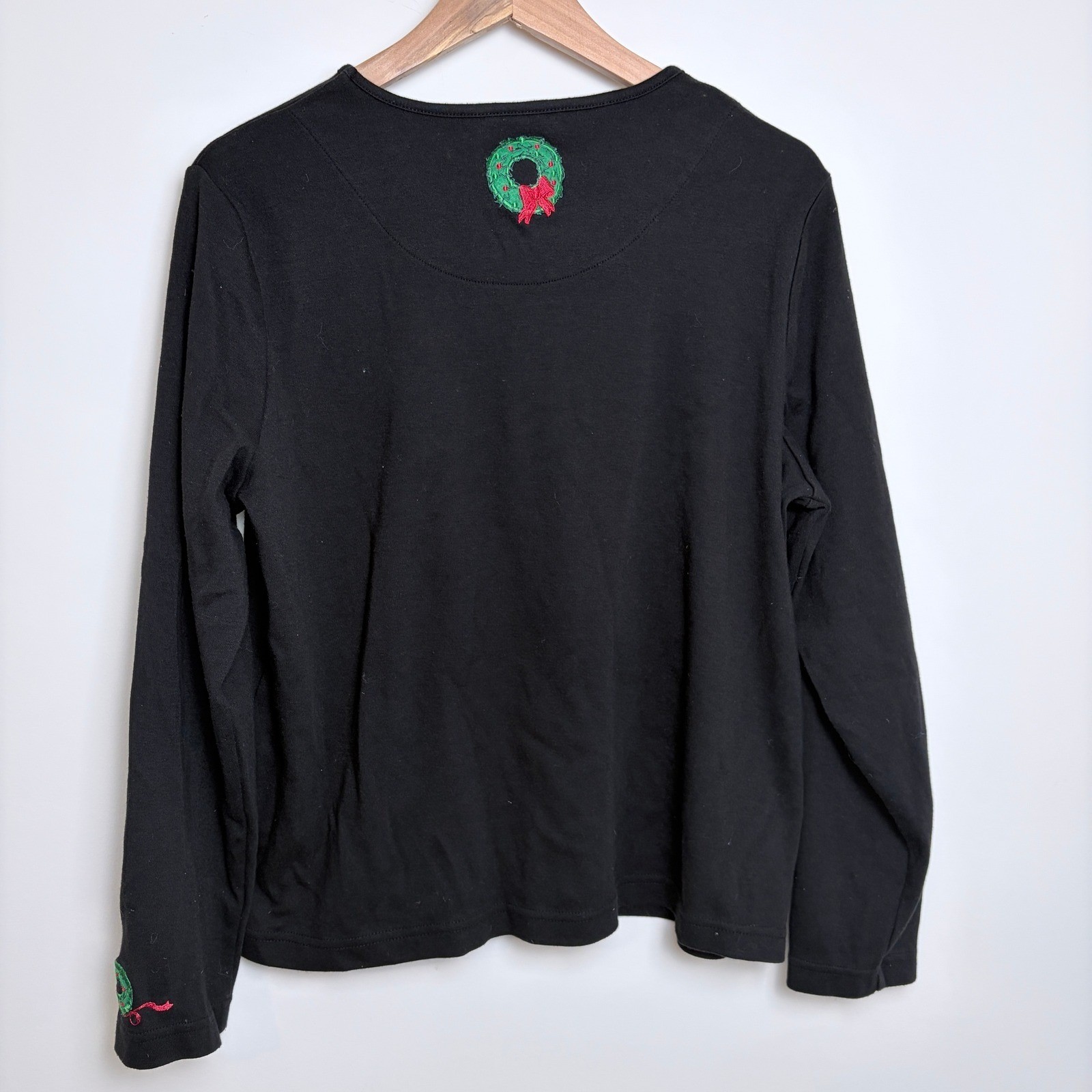 Vintage Christmas Holiday Shirt Long Sleeve Women XL Tee Embroidered Cats Wreath