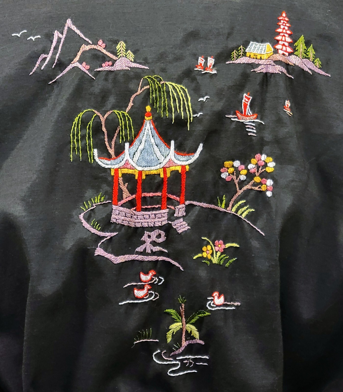 OOAK! VINTAGE FEDO KIMONO ROBE Black w/Multicolor Embroidery ASIAN Chinese