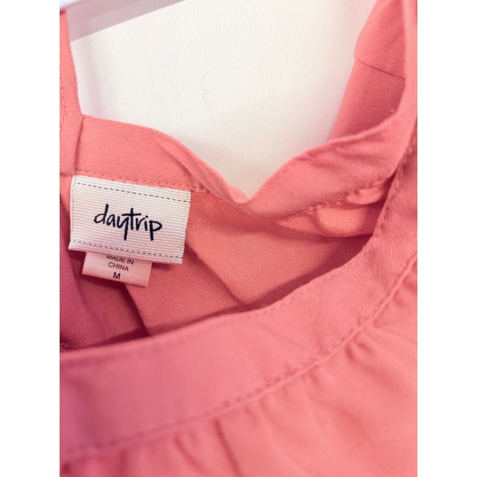 Daytrip Boho Cold Shoulder Top Womens Medium Coral Strappy Romantic Summer Boho