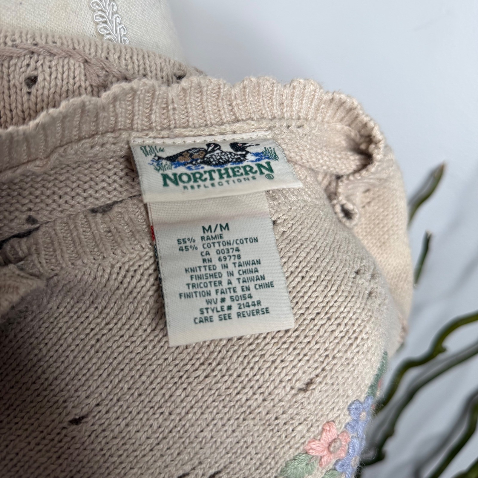 90s Vintage Northern Reflections Floral Embroidered Cardigan Sweater Medium