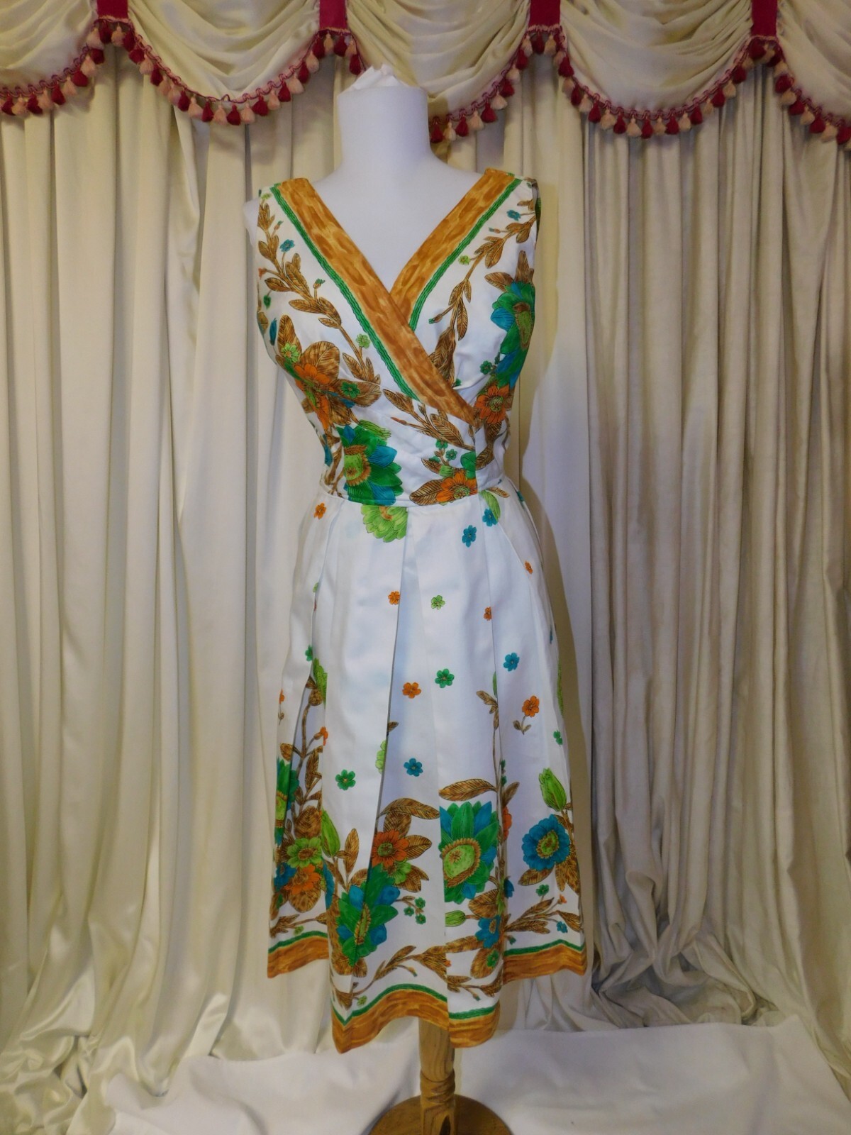 Vintage KAMEHAMEHA Hawaiian Print Dress 1950’s 26″ Waist SMALL *