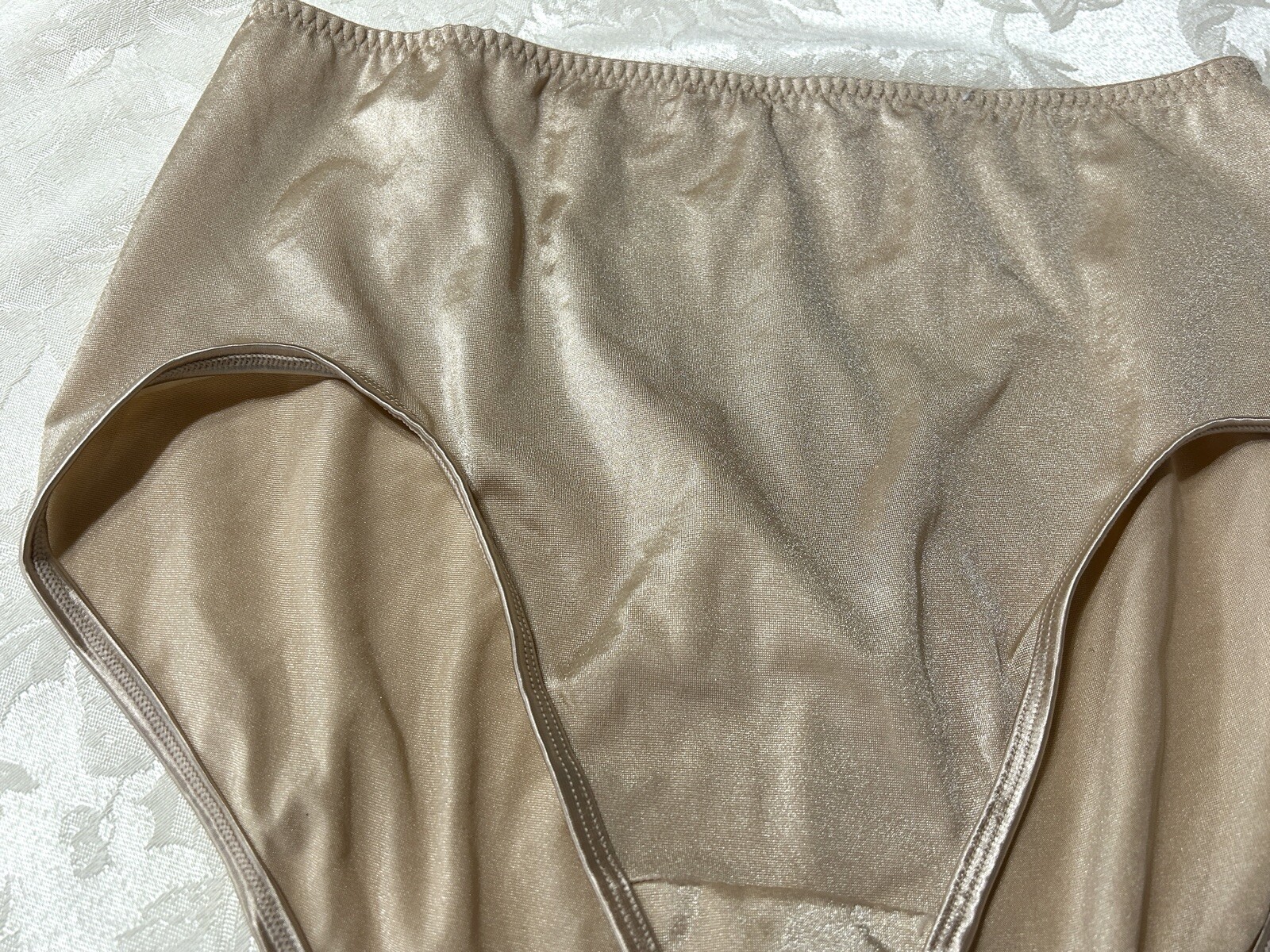 NWOT Vtg VANITY FAIR 40-841 Second Skin Satin 3XL Nude Brief Panties #48