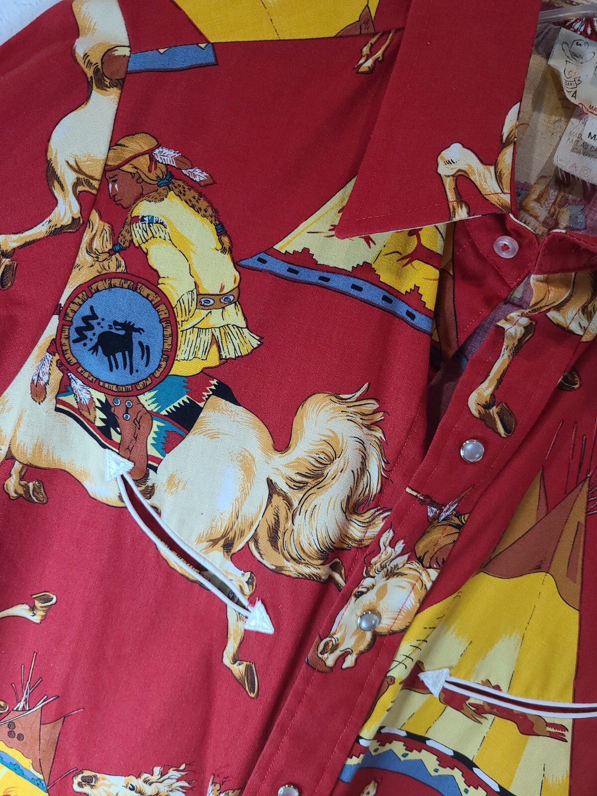 VTG Caravan Western Apparel Native novelty print Shirt, Rare retro indigenous M