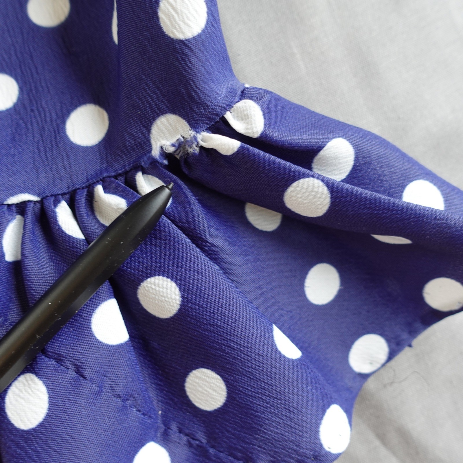 Vtg 70s Polka Dot Blouse Womens M Blue White Ruffle Collar Bell Sleeve Retro Top