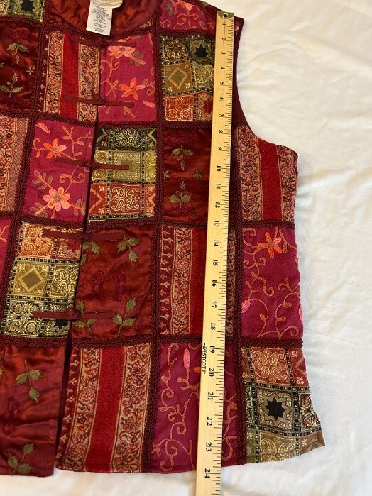 COLDWATER CREEK VTG Women’s L Oriental Vest Top Patchwork Red Multicolor Floral