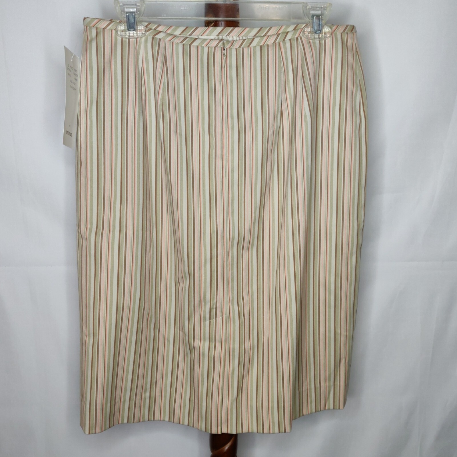 Travis Ayers Vintage women’s 12 blazer & skirt set NWT (see below) $200 RET.