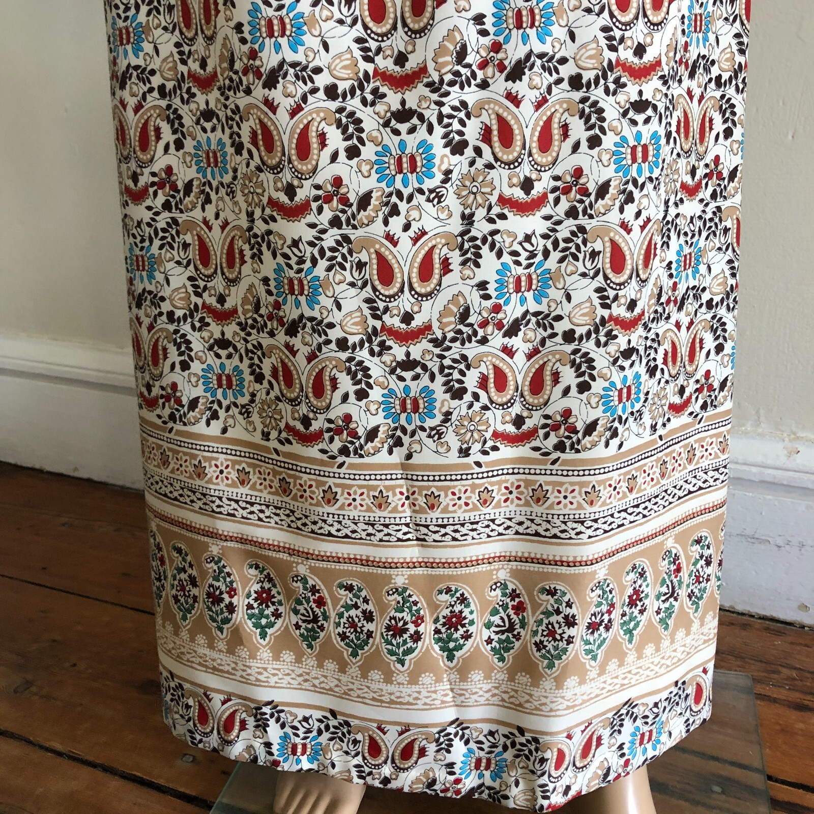 vtg 1970s COPLEY SQUARE Ltd Pull On Maxi Skirt Waist fits 25″-31″ Satin Paisley