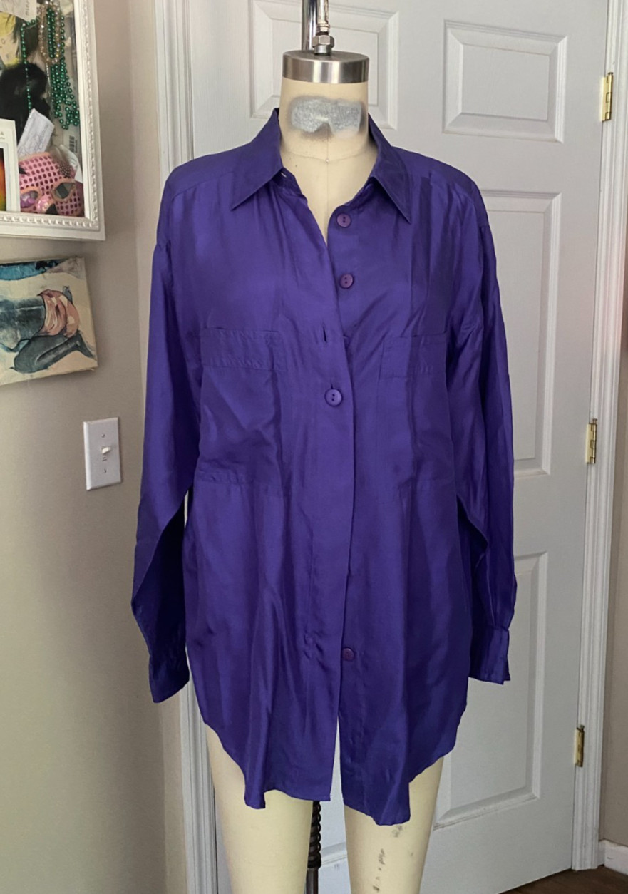 VINTAGE 1990s THE LIMITED 100% Silk Oversized PURPLE Button Down Shirt *SMALL*