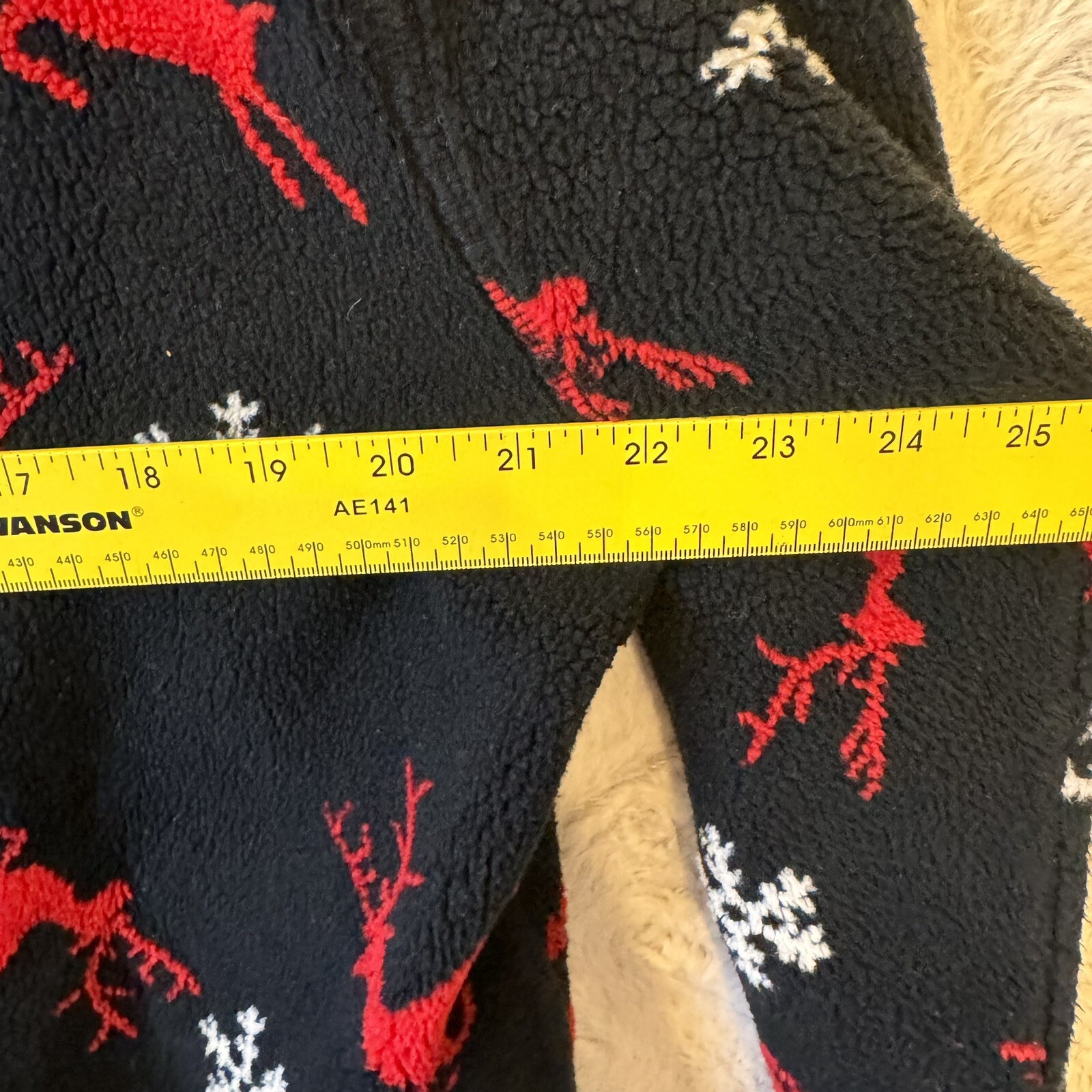 Talbots Fleece Top Medium 1/4 Zip Snowflakes Reindeer Warm Cozy Soft