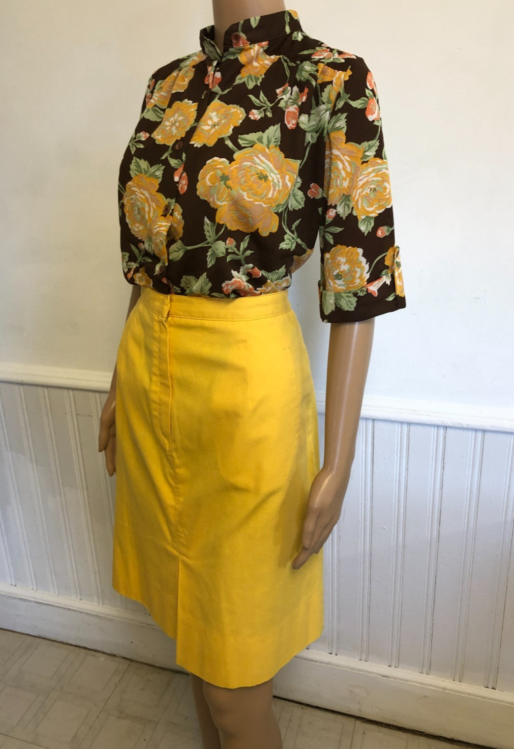 vtg 1970s Country Suburbans 2 pc Skirt Suit 12/14 Yellow Twill Kick Pleats USA