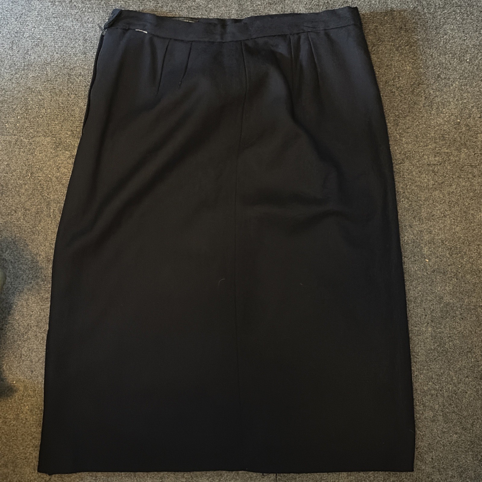 Vintage Alanni By Donnybrook Women’s Navy Blue Front Slit Wool Skirt, Size 16